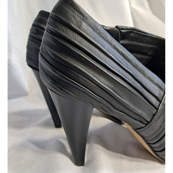 Vince Camuto Womens Anara Black Leather Peep Toe Ankle Bootie Heels Shoes 9M - Picture 3 of 10